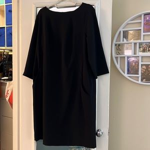 Gently used black 3/4 length sleeve work dress - fitted with pockets +2